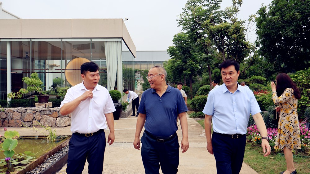 全省民建會(huì)員之家建設(shè)觀摩團(tuán)參觀洛陽開元集團(tuán)民建“會(huì)員之家”