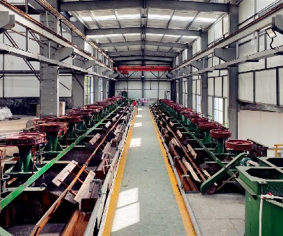 三班接力，晝夜不息｜王家河選礦廠里的堅守與傳承